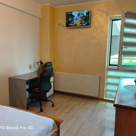Jeni' S Apartament Constanta Exterior photo
