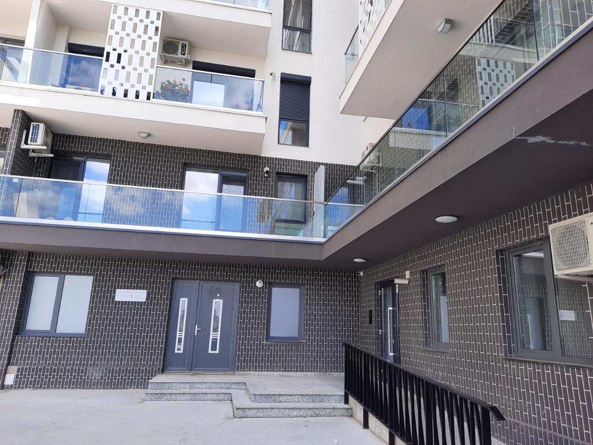 Jeni' S Apartament Constanta Exterior photo