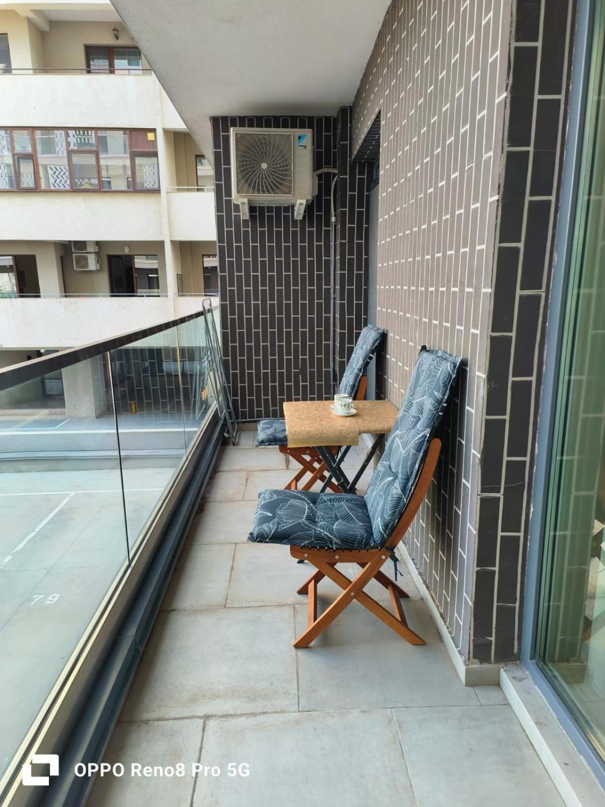 Jeni' S Apartament Constanta Exterior photo
